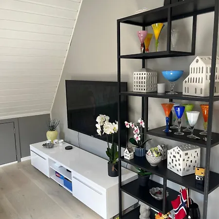 דירה Lovely Penthouse With Private Outdoor Terrace *